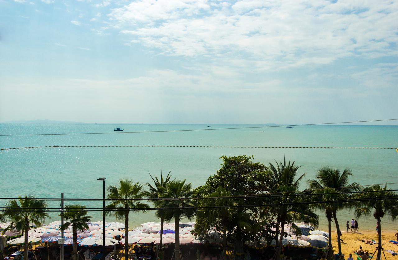 Barfly Pattaya Hotel Jomtien Beach Exterior photo